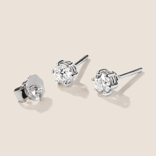 Preview: Luxus Diamant Ohrstecker Paar 750 Weißgold Brillanten 0,70 ct G/VS