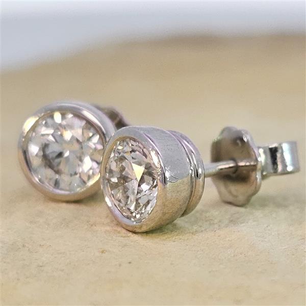 Luxus Diamant Ohrstecker 750 Gold (IF/F) - Weißgold, Zarge, 1,61 ct - lupenrein, echter Brillantschmuck